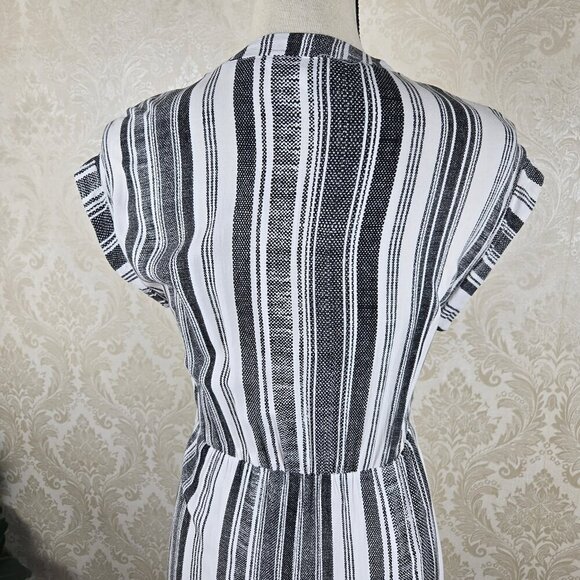 H & M Size 4 Black and White Striped Maxi Dress Elastic Waist Vneck Cap Sleeve - Picture 8 of 13